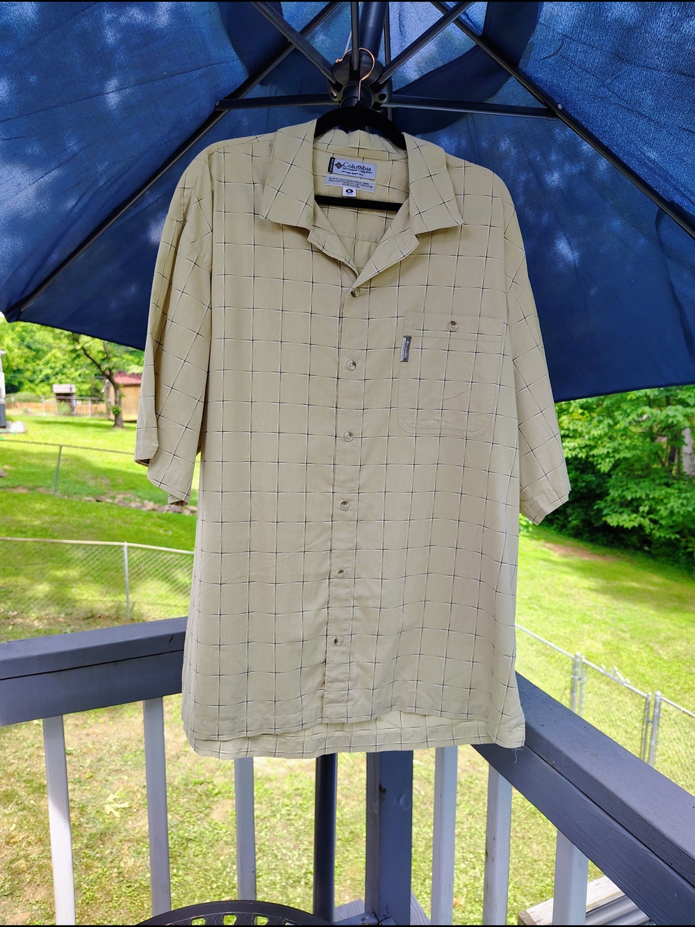 Columbia Men’s Vintage Short Sleeve Button-Up Shirt - Light Khaki Grid